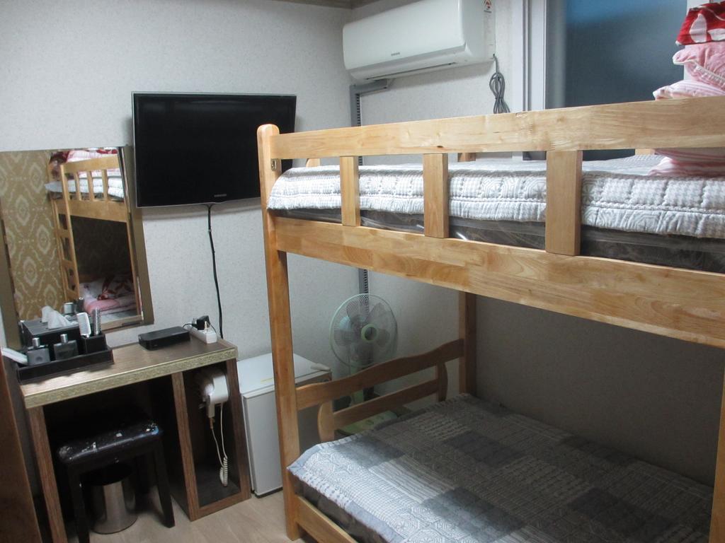 Moiri Guesthouse Joszu Kültér fotó